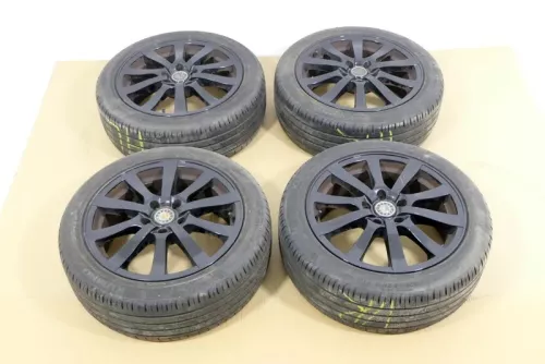 Audi A3 Q3 Alufelgen 225/45 ZR17 91W 7j x17 Zoll ET46 Reifen KBA 47637 RP4