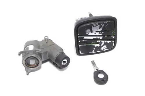 Ibiza 6K Facelift Kofferraumschloß Heckschloß Schloß Gehäuse + Zündschloß Funk