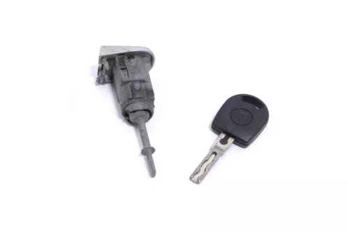 VW Passat 3B Lupo Türschloß Schloß Tür mit 1x Schlüssel vorne links f (148382)
