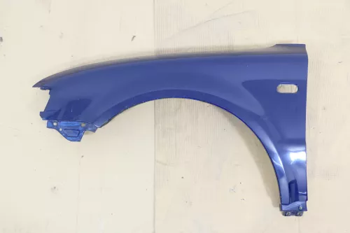 VW Passat 3B Kotflügel vorne links blau LA5E (148555)