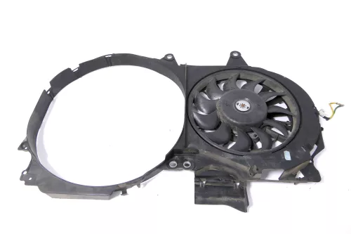 Audi A4 8E B6 Lüfterzarge Lüfter Kühlerlüfter Klimaanlage 8E0121205E Steuergerät (148564)