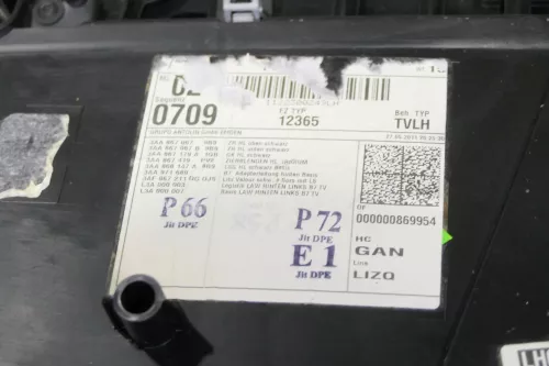 1x Passat 3C B7 Kombi Türverkleidung Verkleidung Tür hinten links schwarz (148813)