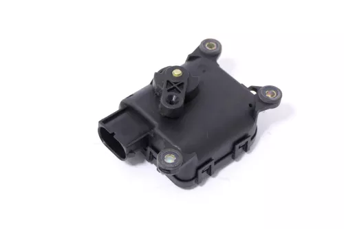 Audi A6 4B Stellmotor für Temperaturregelklappe Klimaanlage 4B1820511 - links (148845)