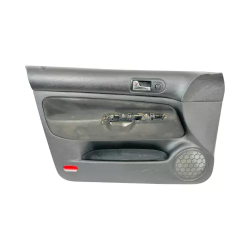 1x Golf 4 Bora Türverkleidung Verkleidung Tür vorne links 4/5-Türer Griff schwar