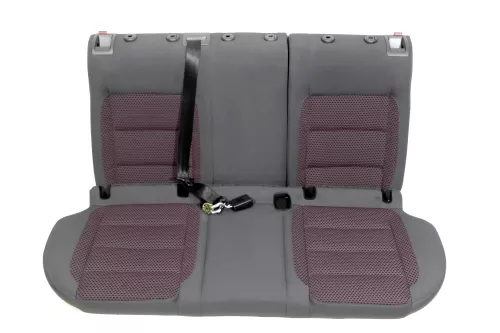 VW Golf 5 V Sitz Sitze hinten Rückbank Rücksitzbank rot anthrazit Lehne (150029)