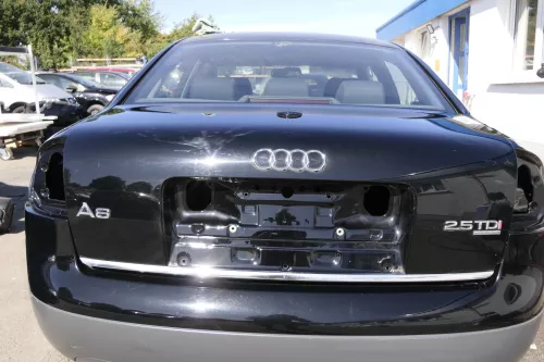 Audi A6 4B Limousine Kofferraumklappe hinten Heckklappe Deckel LY9B schwarz (150167)