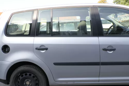 VW Touran 1T 1T3 Tür hinten rechts silber LA7W reflexsilber met mit Scheibe ohne (150289)