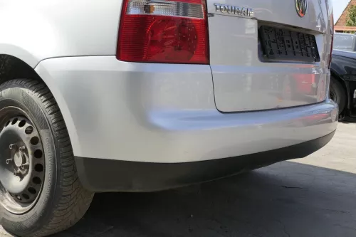 VW Touran 1T Stoßstange hinten Heckstoßstange Stoßfänger silber grau LA7W metl (150300)