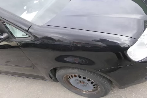 VW Touran 1T Kotflügel vorne rechts schwarz LC9Z blackm 1T0821022A ca.2003-2006  (150410)