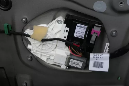 VW Golf 5 Plus ektrischer Fensterheber Motor rechts vorne 5K0959702G 1K0959792K