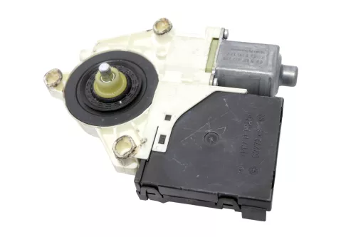 VW Golf 5 ektrischer Fensterheber Motor vorne rechts 1K4837402T  4/5-Türer 1K095