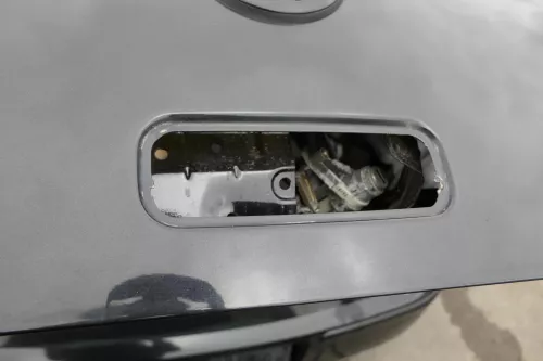 VW Polo 6N2 Heckklappe Klappe hinten Kofferraumklappe schwarz LC9Z Scheibe (150936)