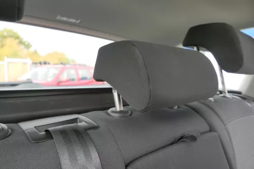 VW Golf 6 Variant Kombi AJ5 Kopfstützen Kopfstütze hinten in Mitte mittig 70T