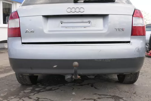 Audi A4 8E B6 Kombi Avant Stoßstange hinten mit Spoiler blau türkis LY7R