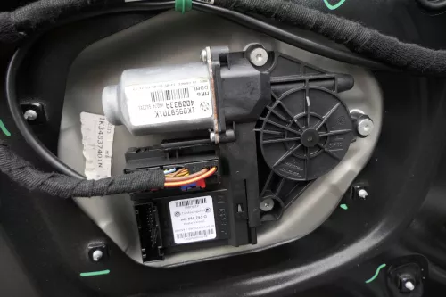 VW Golf 5 ektrischer Fensterheber Motor vorne links 1K0959701K 1K0959793G