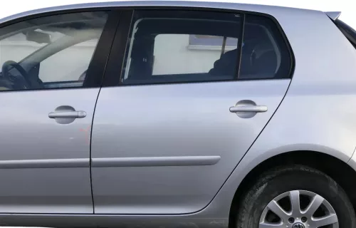 VW Golf 5 V 1K Tür Türrahmen hinten links 4/5-Türer grau silber LA7W reflexsil