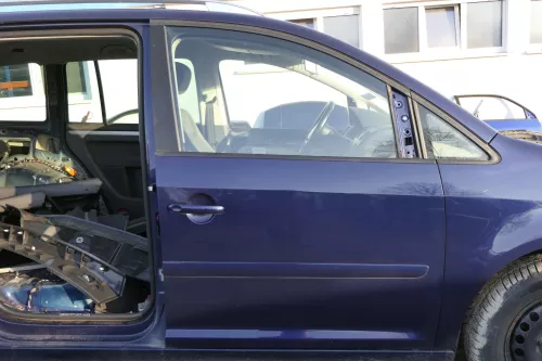 VW Touran 1T 1T3 Tür vorne rechts Beifahrertür blau LB5N indigoblau 151764