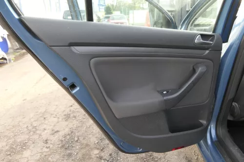 1x Golf 5 Limousine Türverkleidung Verkleidung Tür hinten links 4/5Türer  (151811)