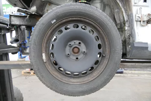 VW Passat 3C Golf Reifen Winterrreifen M&S 205/55 R16 94H Felgen 6-7mm (151972)