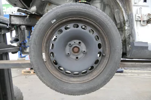 VW Passat 3C Golf Reifen Winterrreifen M&S 205/55 R16 94H Felgen 6-7mm (151972)