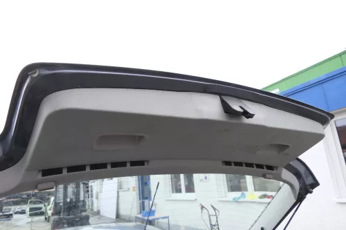 VW Golf 4 Limousine Heckklappenverkleidung Verkleidung Heckklappe grau (152046)