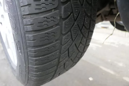 Audi A4 8E A6 4B Alufelgen 225/55 R16 99H Winterreifen Reifen Felgen 4-7mm Autec (152174)