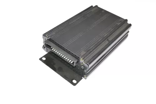 Audi A6 4B Limousine Subwoofer Bassbox Bose Verstärker Endstufe AMP3510C5