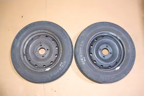 2x 175/70 R14 88T 5,1/2Jx14 CHA ET24 4x108  6045117B 2x DELINTE # 8/6/7/5 Bj1517 (152263)