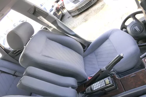 Audi A8 4D Sitz Fahrersitz vorne links elektrisch verstellbar aquablau (152319)