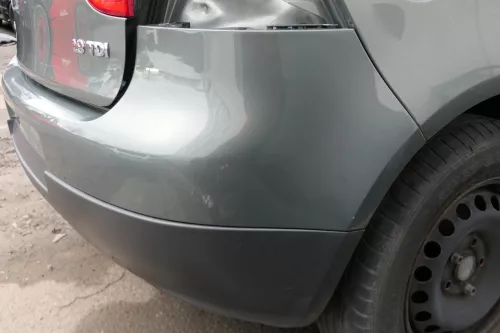 VW Golf 5 1K Limousine Stoßstange hinten Heckstoßstange sagagreen grün LA6Q (152368)
