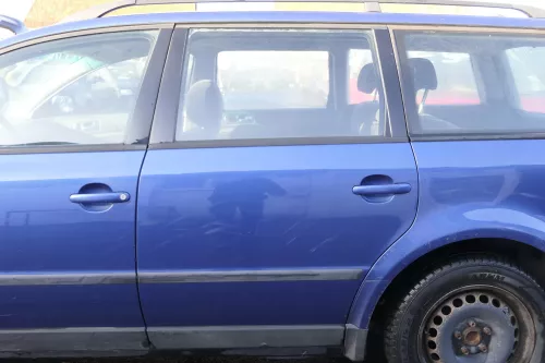 VW Passat 3B 3BG Kombi Variant Tür hinten links blau LR5V + Scheibe