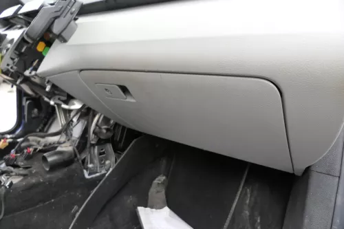 VW Passat 3C Handschuhfach Handschuhfachdeckel Deckel Klappe grau classicgrey