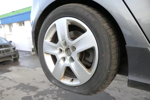 Audi A4 8E A6 4B Alufelgen Felgen 205/55 R16 91H Reifen wechseln 8E0601025BC (152679)