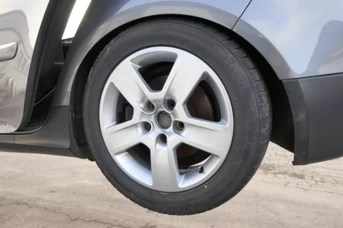 Audi A4 8E A6 4B Alufelgen Felgen 205/55 R16 91H Reifen wechseln 8E0601025BC (152679)