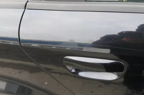 Audi A4 B7 8E Tür hinten rechts schwarz LY9B brillian Kombi mit Scheibe + Rahmen (152722)