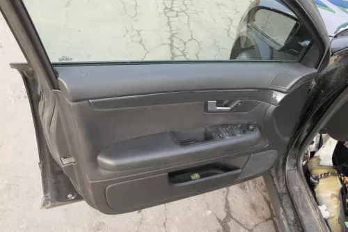 4x Audi A4 8E B6 Türverkleidung Verkleidung Tür vorne + hinten schwarz soul (152726)