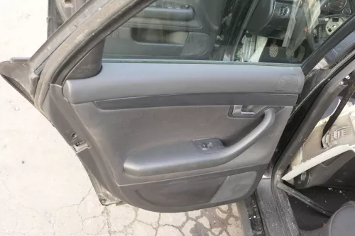 4x Audi A4 8E B6 Türverkleidung Verkleidung Tür vorne + hinten schwarz soul (152726)