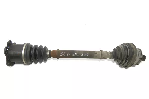 Audi A4 8E Antriebswelle Gelenkwelle 8E0407271S links vorne AYM BFC GAZ FRG (152733)