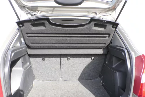 Skoda Fabia 5J Limousine Laderaumabdeckung Hutablage Kofferraum schwarz (152849)