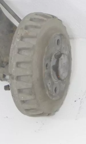 Audi A2 8Z VW Lupo 6E Achse hinten Magnesium Bremstrommel + Zapfen (154214)