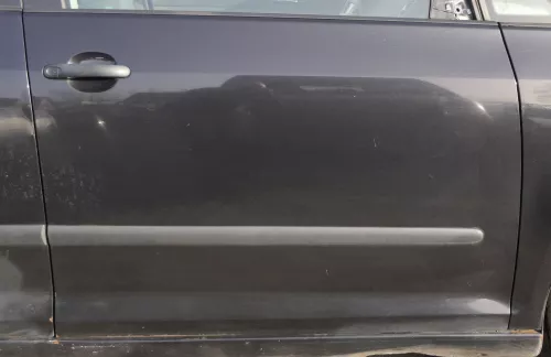 VW Golf Plus 5M Tür vorne rechts Beifahrertür schwarz LC9Z blackmag nur Türblatt (154914)