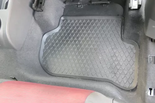 4x Original VW Golf Plus 5M Fußmatten Fußmatte vorne links rechts hinten Gummi (154927)