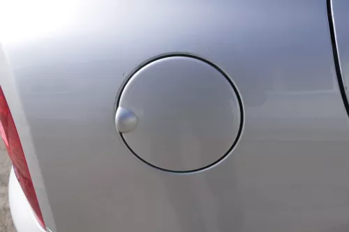 Skoda Fabia 6Y2 Limousine Tankdeckel Deckel Tank grau silber LF7T Schrägheck