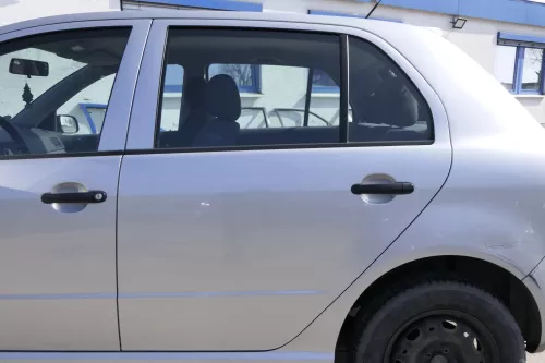 Skoda Fabia 6Y Limousine Schrägheck Tür hinten links grau silber LF7T diamantsil