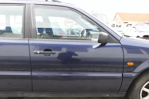 VW Passat 3A 35i Kombi Limo Tür vorne rechts Beifahrertür blau LN5Y ohneAnbautei