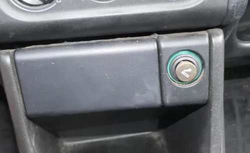 VW Passat 3A 35i Aschenbecher Zigarettenanzünder vorne  (155424)