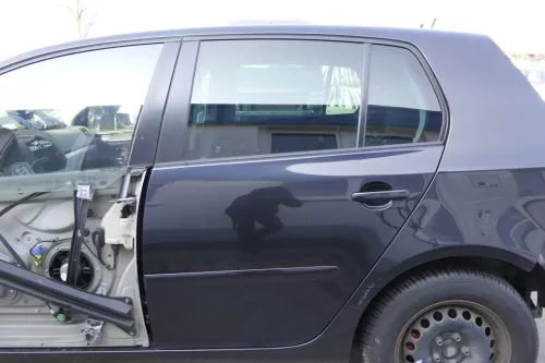 VW Golf 5 V 1K Tür Türrahmen hinten links 4/5-Türer schwarz LC9Z -ohneAnbauteile