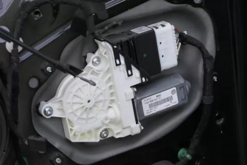 VW Golf 5 ektrischer Fensterheber Motor hinten links 1K4839401C 1K0959703F L03 0