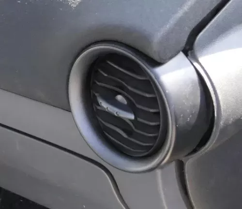 Seat Ibiza 6L Lüftungsdüse Düse Lüftung rechts o. links Armaturenbrett silber