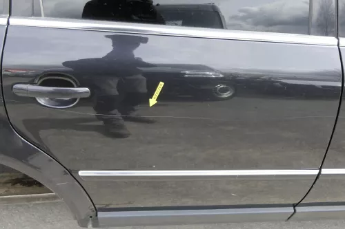 VW Passat 3B 3BG Limousine Tür hinten rechts schwarz LC9Z chrom ohne Anbauteile (155870)